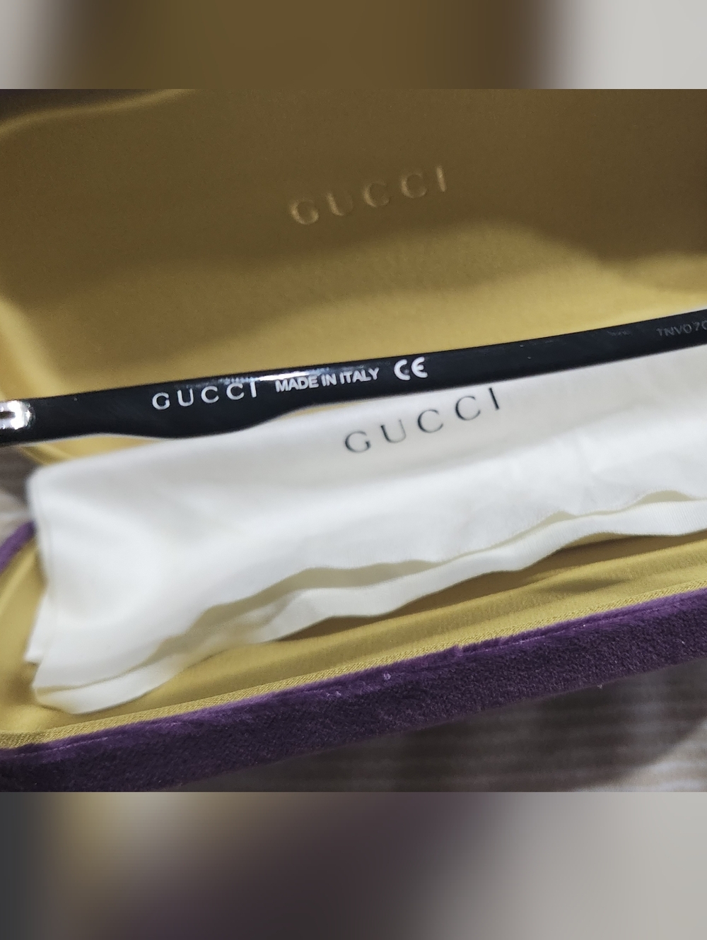 Gucci Sunglasses With Clean Clothe And CASE - Picture 5 of 6